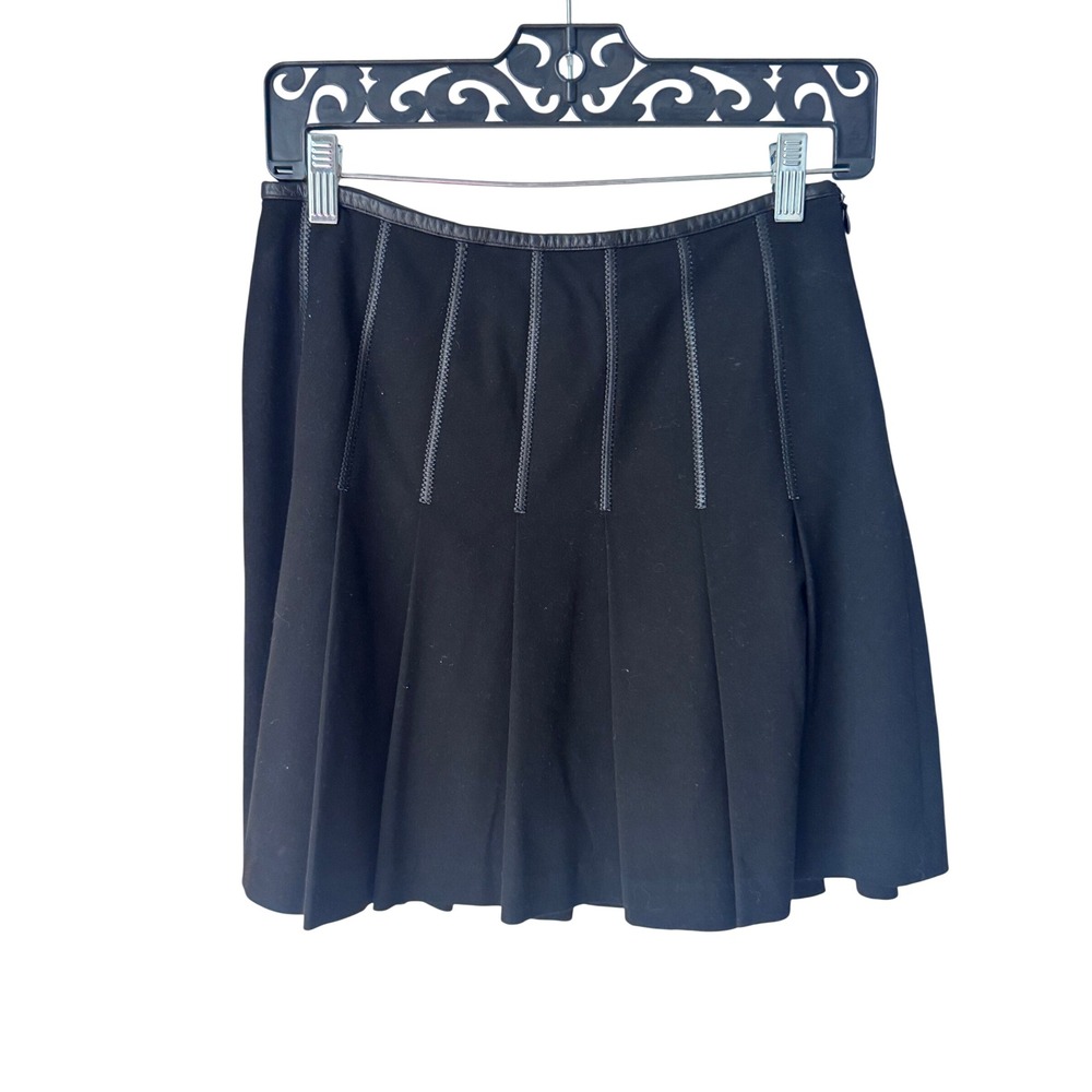 Nine West Black Pleated Mini Skirt Faux Leather Trim Size 2 Side Zip A-Line